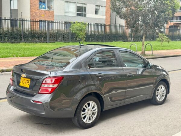 CHEVROLET SONIC LT - Image 6