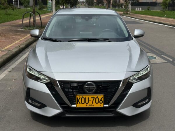 NISSAN SENTRA - Image 2