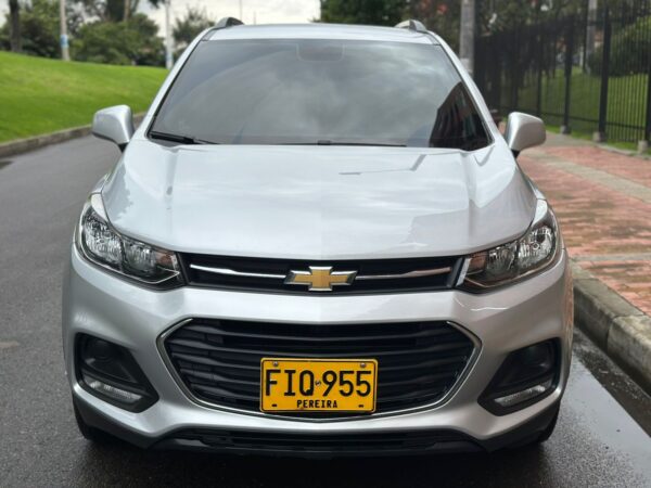 CHEVROLTE TRACKER LS - Image 2