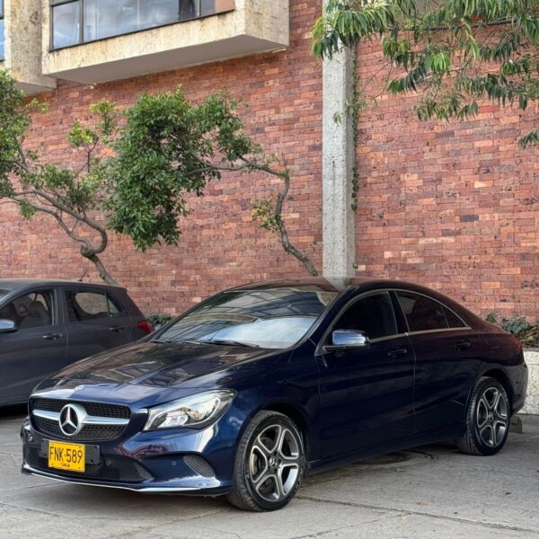 MERCEDES BENZ CLA 180 - Image 3