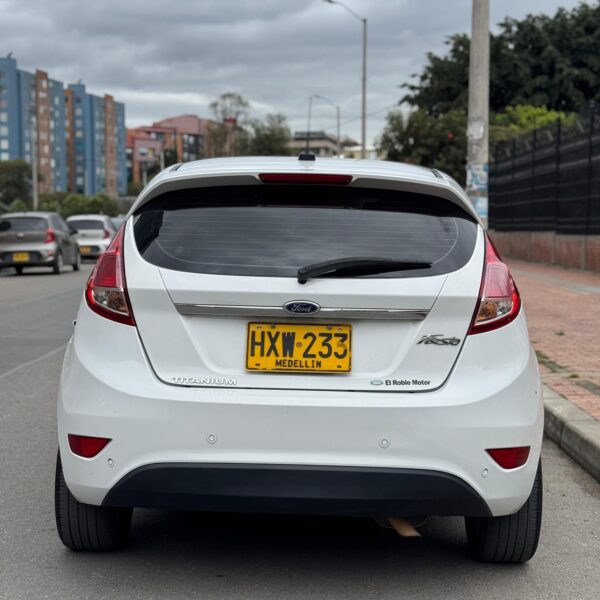 FORD DIESTA TITANIUM - Image 5