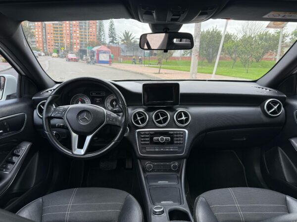 MERCEDES BENZ A200 - Image 8