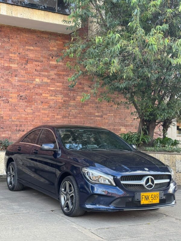 MERCEDES BENZ CLA 180 - Image 8