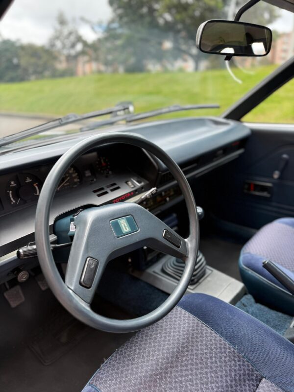 TOYOTA COROLLA - Image 11
