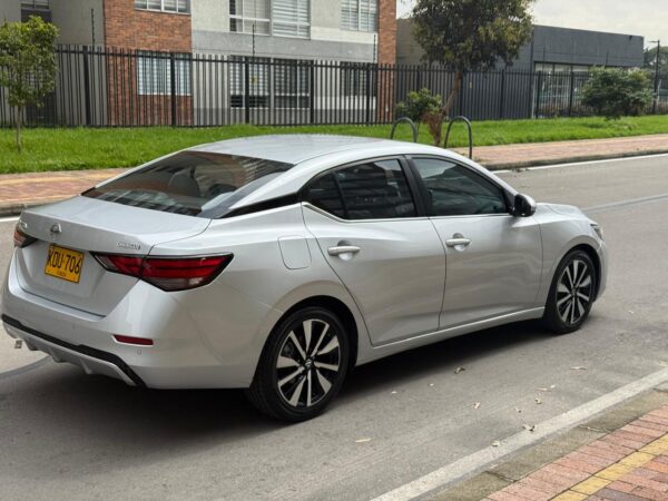 NISSAN SENTRA - Image 7