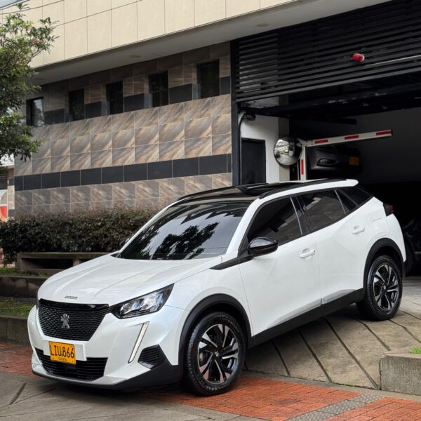 PEUGEOT 2008 - Image 3