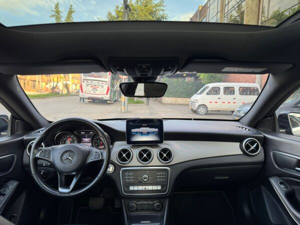 MERCEDES BENZ CLA 180 - Image 12