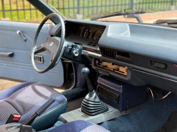 TOYOTA COROLLA - Image 12