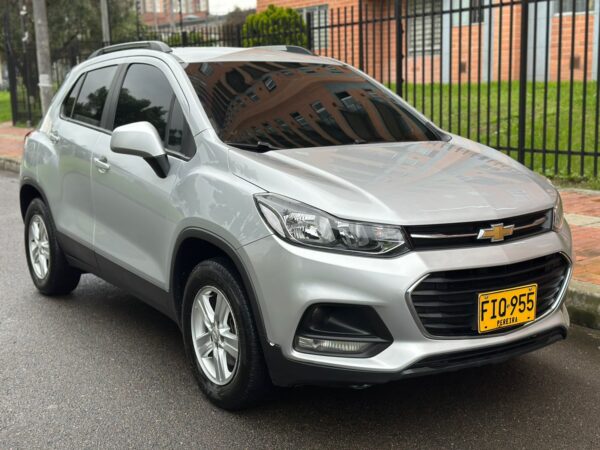 CHEVROLTE TRACKER LS - Image 9