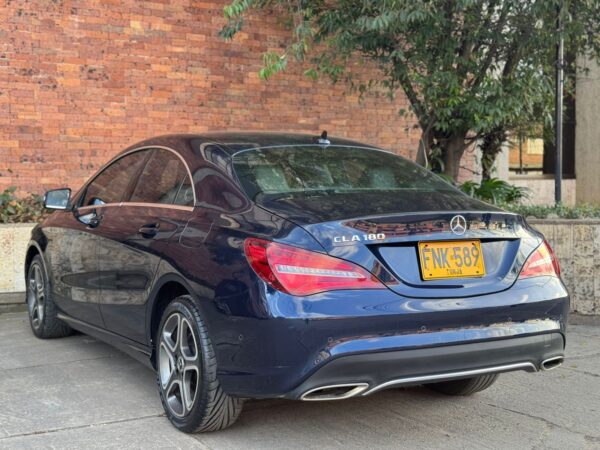 MERCEDES BENZ CLA 180 - Image 5