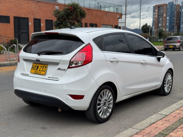 FORD DIESTA TITANIUM - Image 6