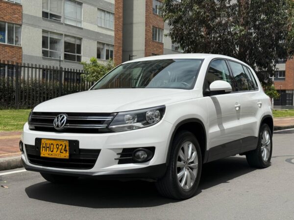 VOLKSWAGEN TIGUAN - Image 12