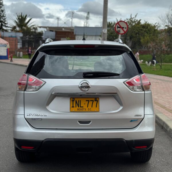 NISSAN XTRAIL EXCLUSIVE - Image 7