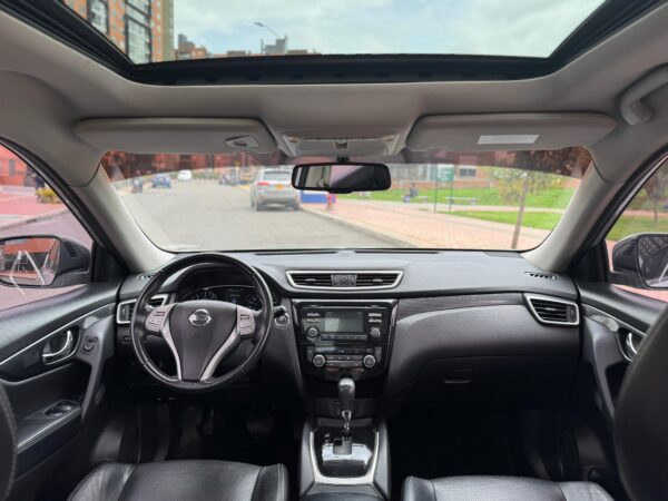 NISSAN XTRAIL EXCLUSIVE - Image 9