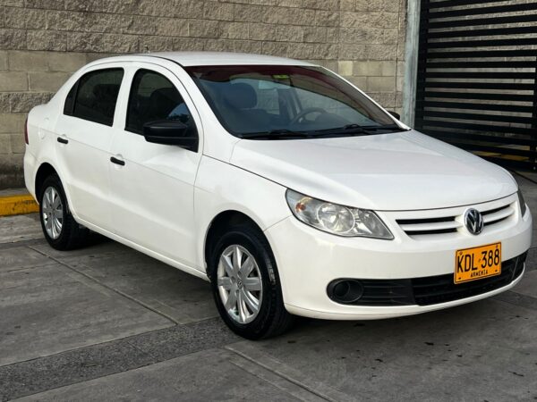 VOLKSWAGEN GOL SEDAN