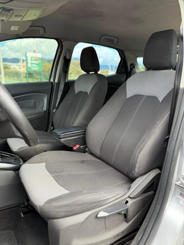 FORD ECOSPORT - Image 8