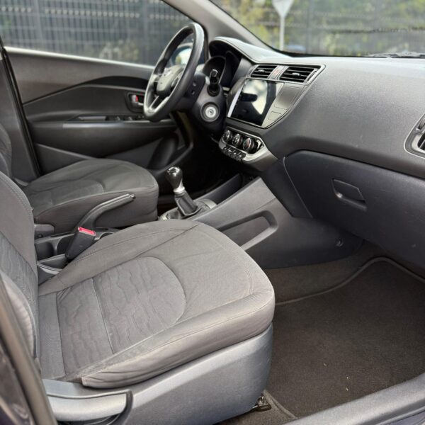 KIA RIO SPICE - Image 9