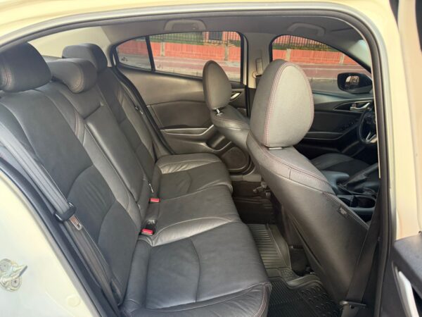 MAZDA 3 TOURING - Image 9