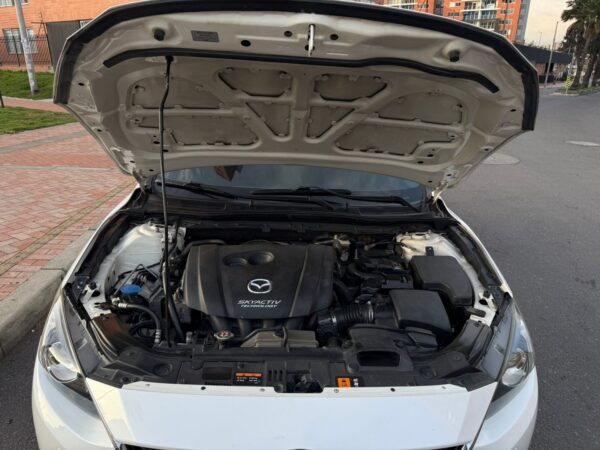 MAZDA 3 TOURING - Image 10